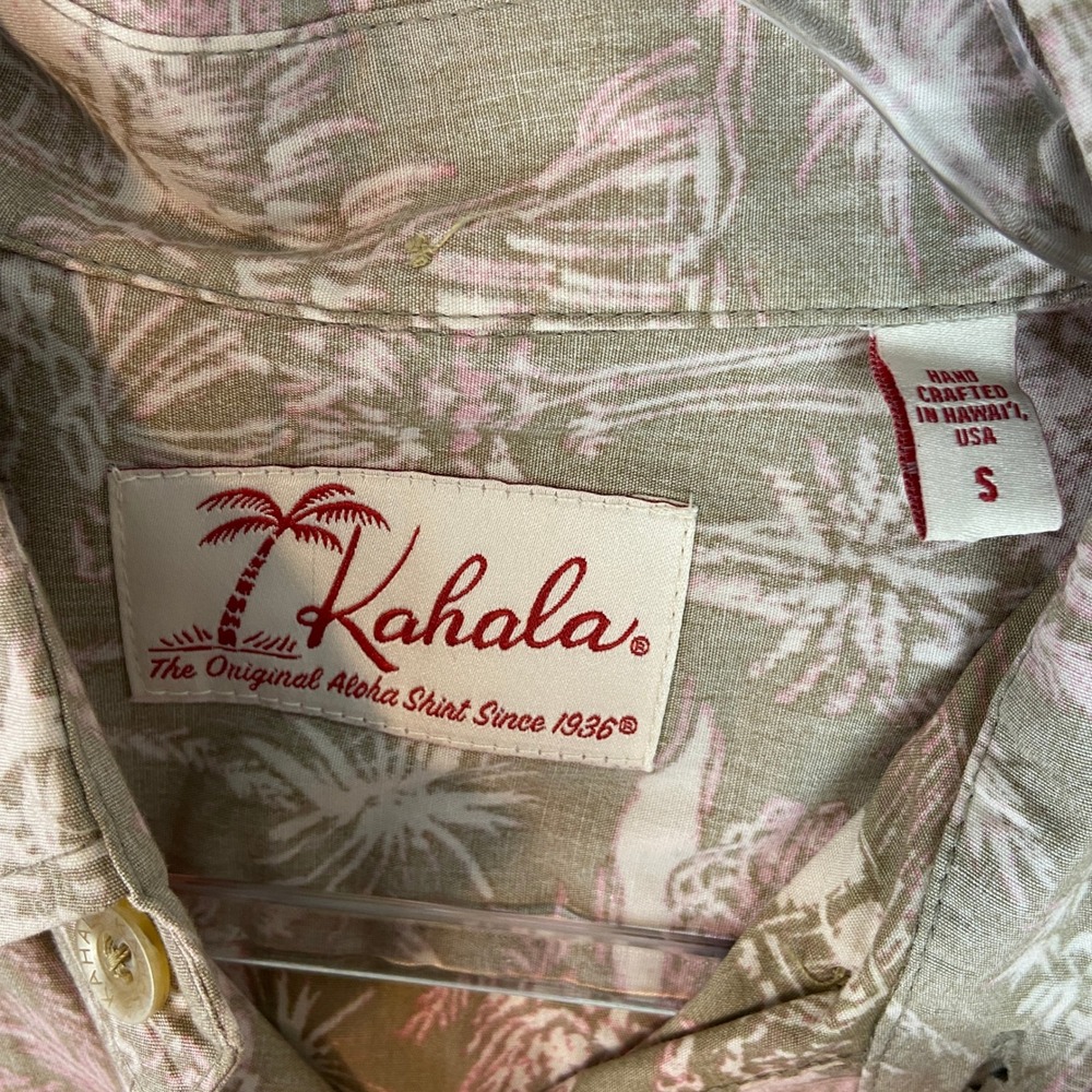 Kahala Mens Aloha Shirt Size S Button Down Short Sleeve Hawaiian Print Made USA - Picture 3 of 5